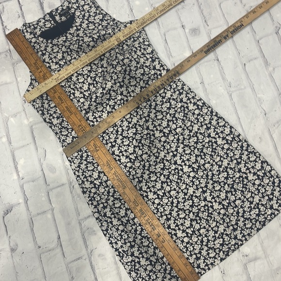 Worth New York Floral Sheath Dress Fully Lined Sleeveless Back Zip Scoop Neck - Picture 11 of 11